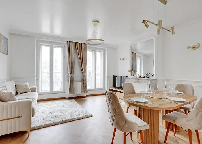 High End Parisian 3 10th Arrondissement * Paryż