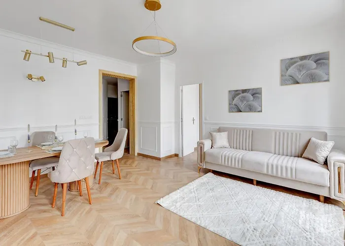 High End Parisian 3 10th Arrondissement Paryż
